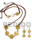 Natural set of wax cord jewelry in MOP flower