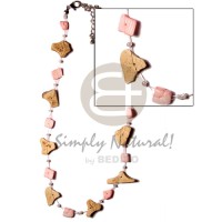 Floating coco and light pink