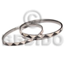 Laminated hammershell natural white black tab