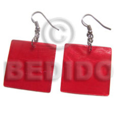 Dangling 30mm square red capiz