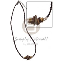 Glass beads brownlip chunks