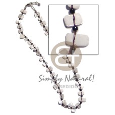 Floating troca chips