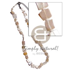 Floating kabibe chips