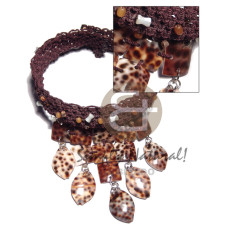 Wired adjustable macrame choker