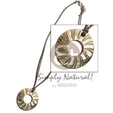 Round spinning wheel blacklip