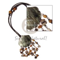 45mm blacklip dangling shell