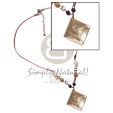 40mm diamond hammershell pendant