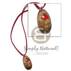 Laminated cowrie shell pendant in